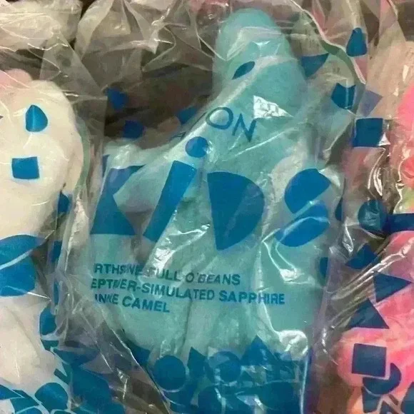 Avon Full O' Beans Birthstone Millennium 1999 Set NEW
With Tags Lot of 12 - Picture 5 of 11